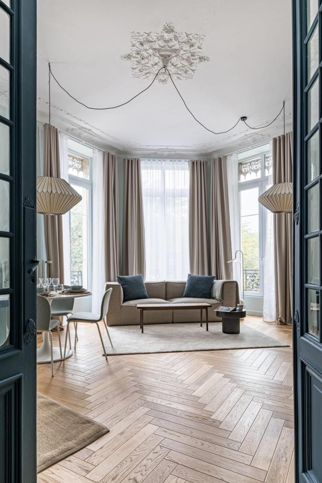 Beige Hospitalite - Gisele - Ultralux Balneo - Neuf 2 Chambres Saint-Etienne  Kültér fotó
